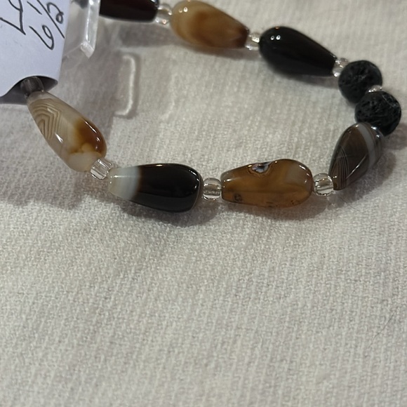 Pretty Hand Crafted Dyed Brown Agate and Lava Stretch Bracelet - Picture 4 of 9